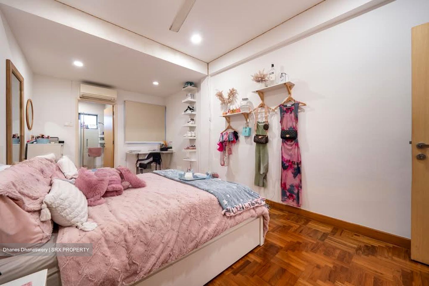 Coronation Road West (D10), Semi-Detached #594213781